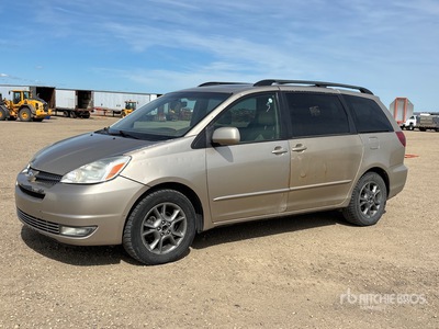 2005 Toyota Sienna Minicamioneta