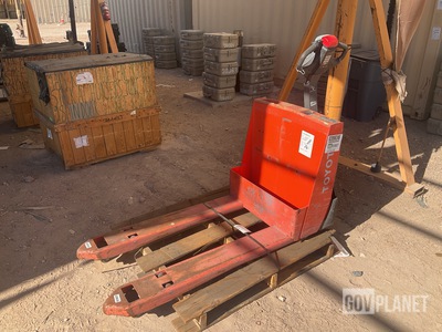 Toyota 7HBW23 Electric Pallet Jack
