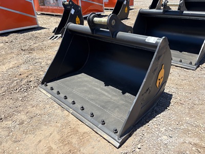 Trojan 50CL 42 in Cleanup Excavator Bucket - Fits 45mm Cat 305, 305.5 Komatsu PC45/50/55 Hyundai R55, Hitachi/Deere 50D/G Case, New Holland, Kobelco SK50 Bobcat E50/341/337