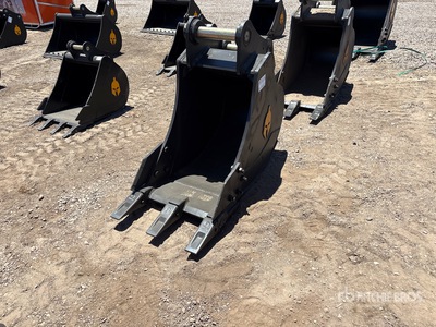 Trojan 120CL 24 in Digging Excavator Bucket - Fits 65mm Cat 311/312/313/314 Kobelco 140 Deere/Hitachi ZX120/135 Case 130/135, Doosan DX140