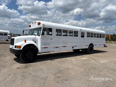 1997 International 3800 4x2 42-Seat を見 Bus