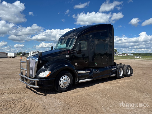 2017 Kenworth T680 6x4 T/A Sleeper Truck Tractor