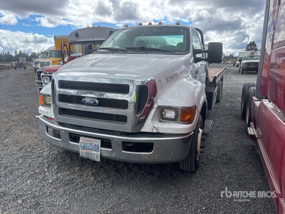 2013 Ford F-650 XL 4x2 Rollback Truck