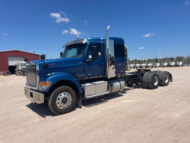 2023 International HX520 6x4 T/A Sleeper Truck Tractor