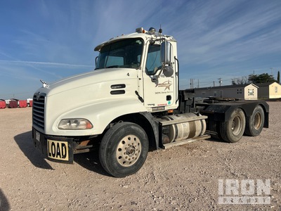 2007 Mack CXN613 6x4 3- Achs Sattelzugmaschine mit Schlafkabine