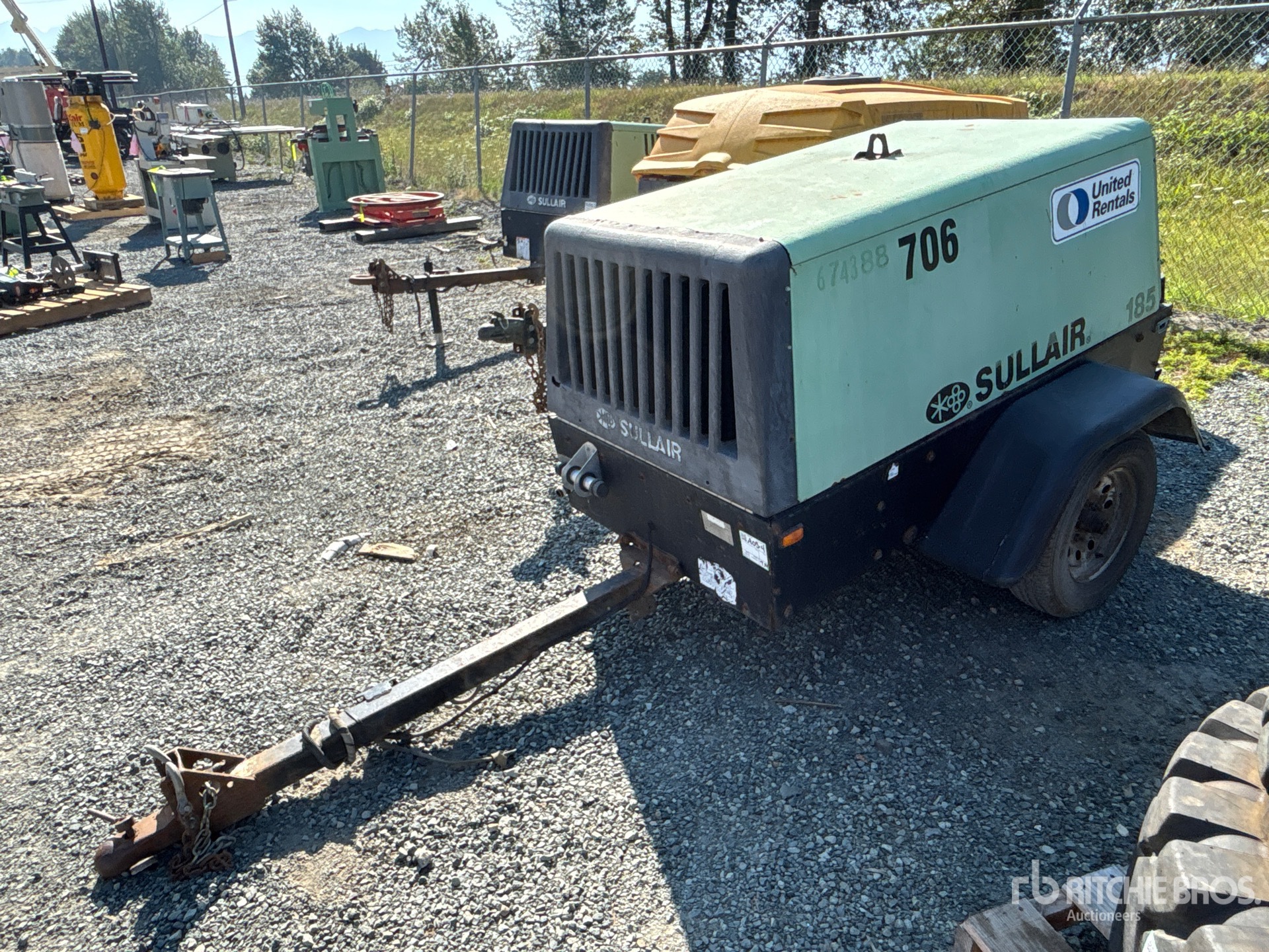 2004 Sullair 185 185 cfm Mobile Air Compressor (Inoperable)