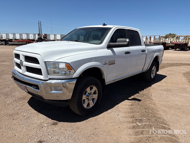 2014 Ram 2500 4x4 Crew Cab Pickup