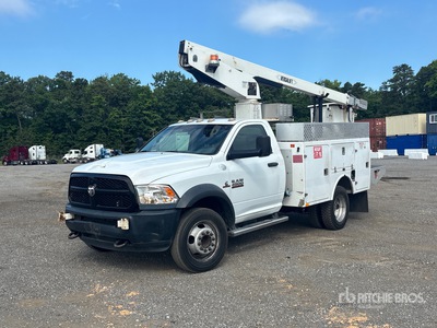 2013 Versalift TEL29N-03 29 ft on 2013 Ram 4500 4x2 Camion Nacelle