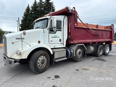 2012 Kenworth T800 8x4 Twin-Steer T/A Camión dumper