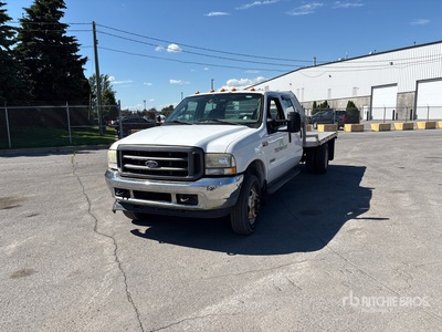 2004 Ford F-550 4x4 Crew Cab Flatbed Truck