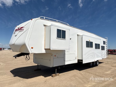 2007 Weekend Warrior 4005 40 ft Tri/A Toy Hauler Remorque récréative