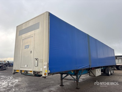 2014 Utility 53 ft T/A Curtain Side Trailer