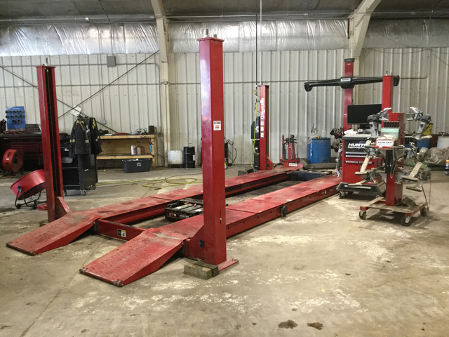 Hunter PowerSlide L451T-IS Truck Lift/Alignment Machine w/ Hawkeye