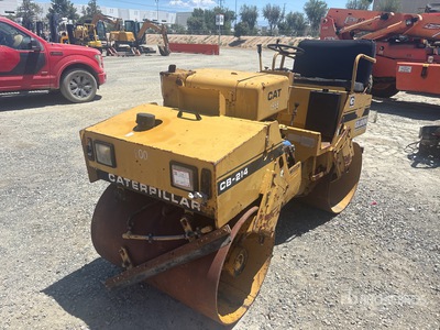 1988 Cat CB214 مدحلة ذات اسطوانتين (Inoperable)