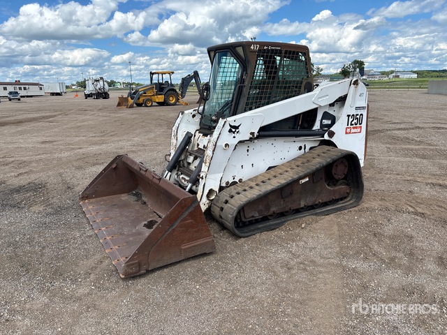 2006 Bobcat T250 Compact Track Loader