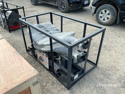 StanForge SBG70 70 in Hydraulic Round Bale Garfio para minicargadora (Unused)