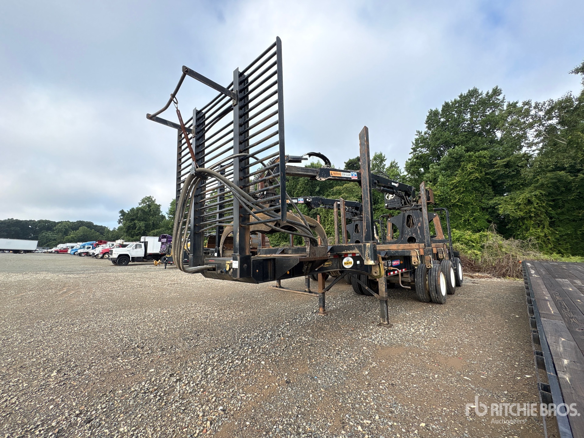 2018 Pitts 22 ft Tri/A Self-Loading Log Trailer