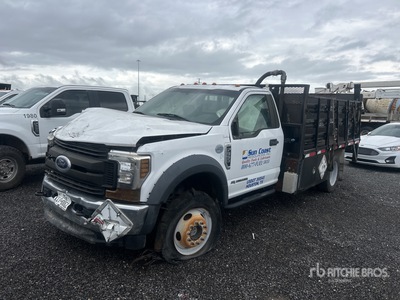 2019 Ford F-550 XL 4x4 平台トラック (Inoperable)