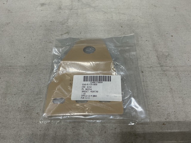 (163) Oshkosh 3822244 Mounting Brackets