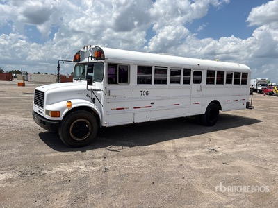 1995 International 3800 4x2 38-Seat Transit Bus
