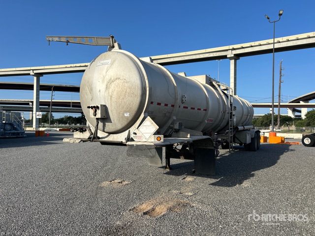 2012 Dragon 8400 gal T/A Tanker Trailer