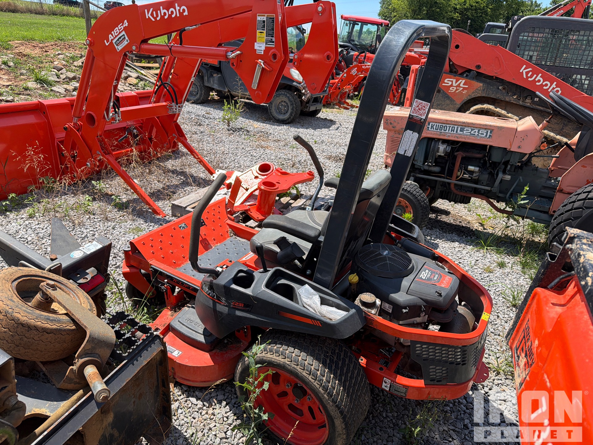2022 Kubota Z231BR-48 Zero-Turn Lawn Mower (Inoperable) in