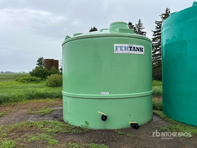 Pattison Liquid Systems FerTank 10000 gal Poly Tank