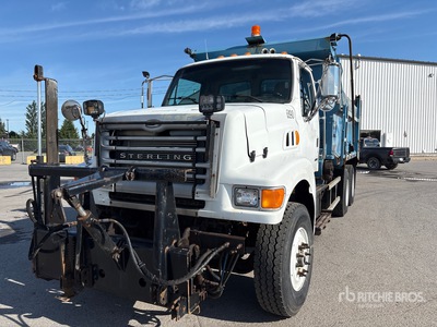 2004 Sterling L8500 6x2 Camion chasse-neige