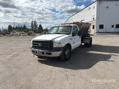 2006 Ford F-350 XL 4x4 Spreader Truck