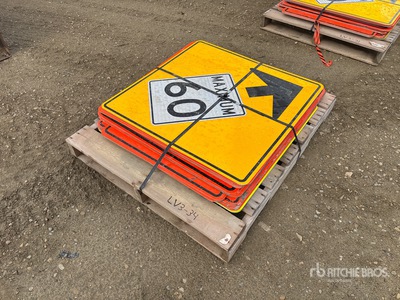 Quantity of Construction Road Signs