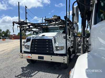 2020 Freightliner 114SD 6x4 Camión portavehiculos