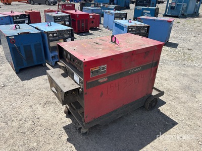 2005 Lincoln Idealarc DC-600 Electric Welder