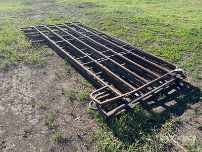 Quantity of (6) 10 ft x 5 ft Livestock Panel