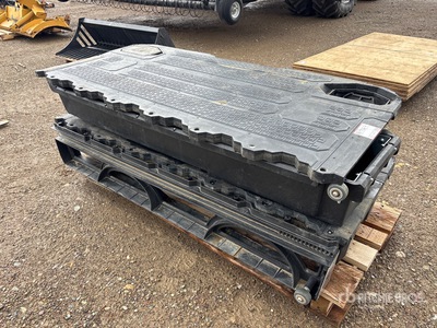 Quantity of (2) Decked Tool Box ملحقات الشاحنات
