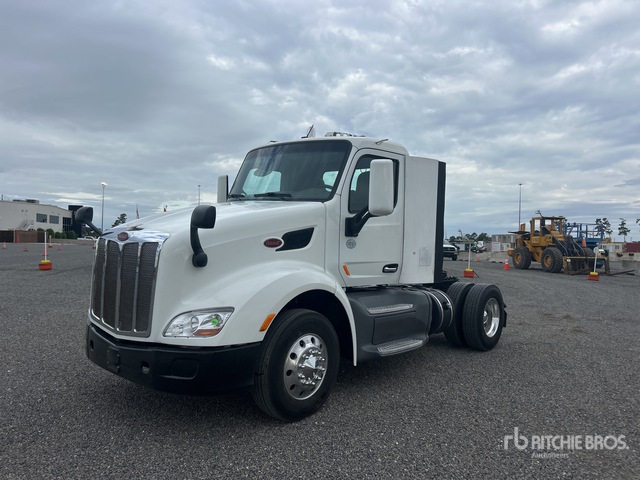 2016 Peterbilt 579 4x2 S/A Day Cab Truck Tractor