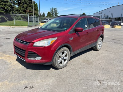 2014 Ford Escape SE 4WD  سيارة رياضية متعددة الاستخدامات