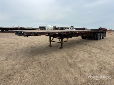 2000 Freight King Tri/A 53 ft Extendable Flatbed Trailer