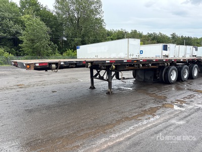 2013 Manac 17326 26 ft Tri/A B-Train Lead Flatbed Trailer