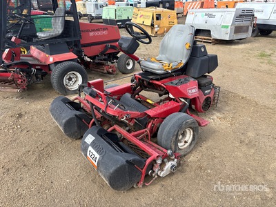 1999 Toro 3100 Ride-On Lawn Mower
