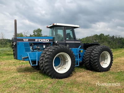 1991 Ford Versatile 946 4WD Tractor