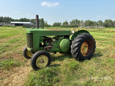 John Deere A Series 2WD Tractor Agrícola