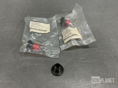 (66) Glenair 660-032NC15N Electrical Connector Covers