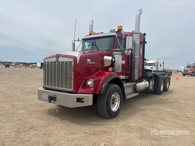 2014 Kenworth T800 6x4 T/A Sleeper Truck Tractor