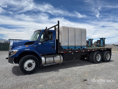 2009 International 7500 6x4 Camion à Plateau
