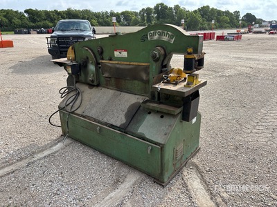 2000 Piranha P90 90 ton Iron Worker