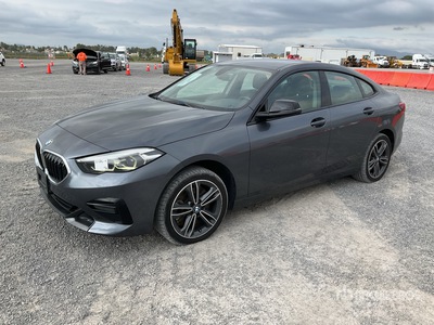 2022 BMW 220i Gran Coupe Automovil / 自動車