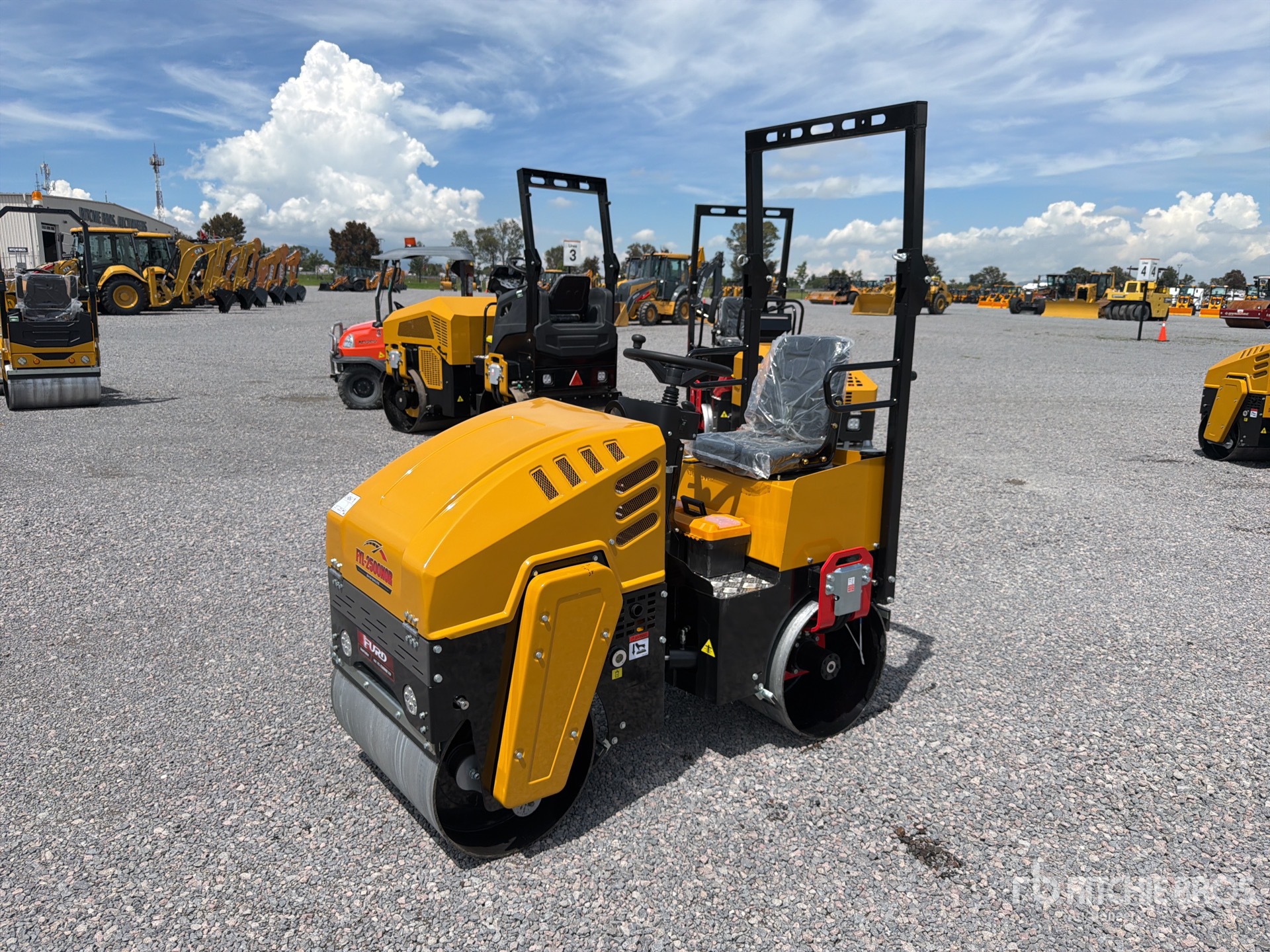 2026 Furd FYL-2500NOR Rodillo Doble (Sin Usar) / Double Drum Roller (Unused)