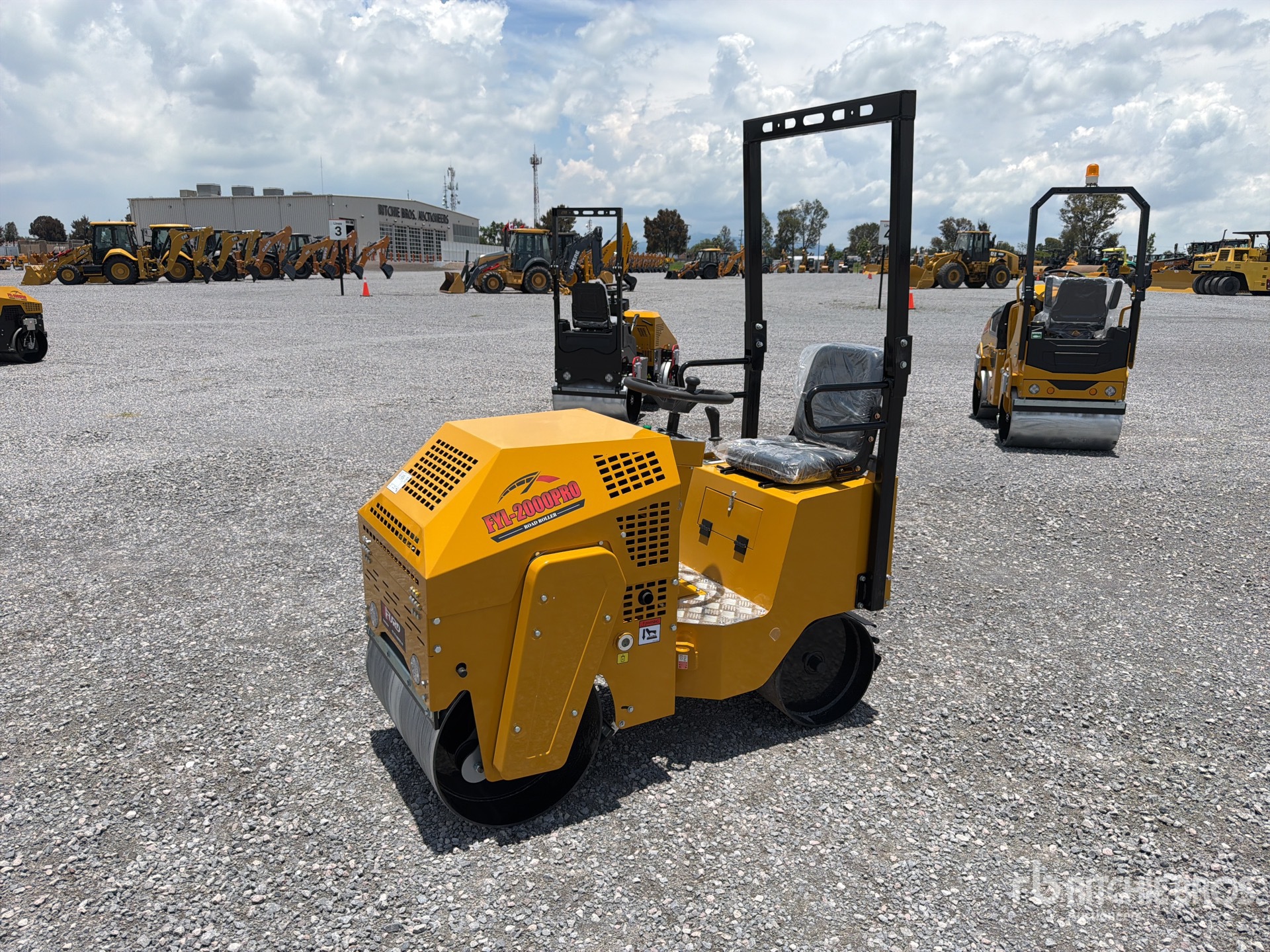 2026 Furd FYL-2000PRO Rodillo Doble (Sin Usar) / Double Drum Roller (Unused)