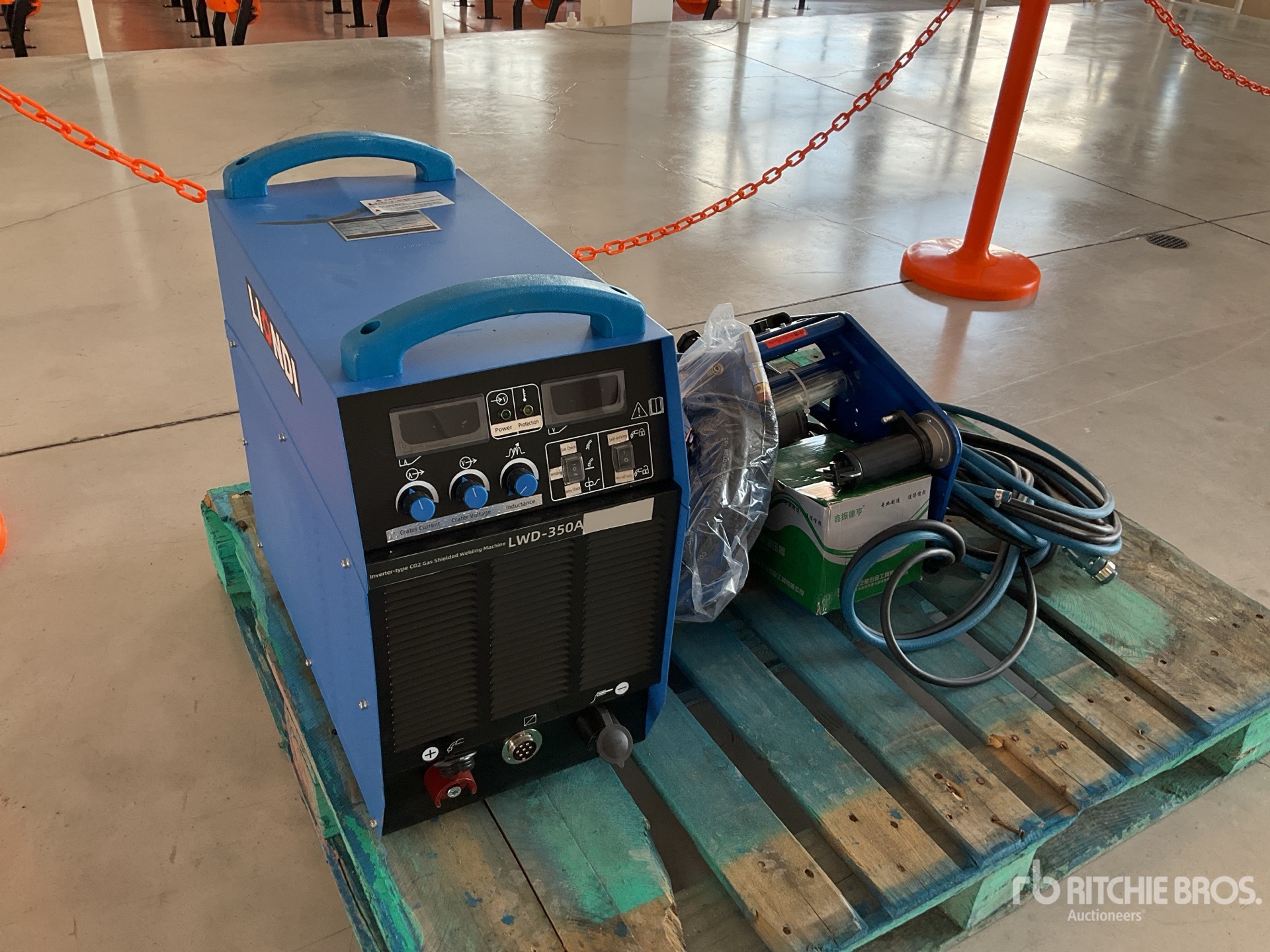 2026 LIONDI LWD-350A 350 A MIG Soldadora (Sin Usar) / Electric Welder (Unused)