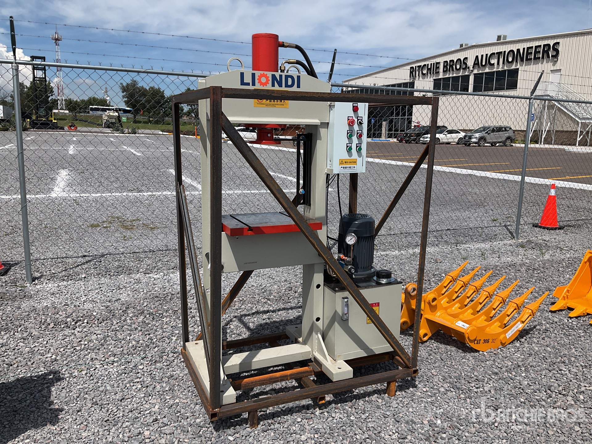 2026 LIONDI LD-20T Prensa Hidraulica (Sin Usar) / Hydraulic Shop Press (Unused)